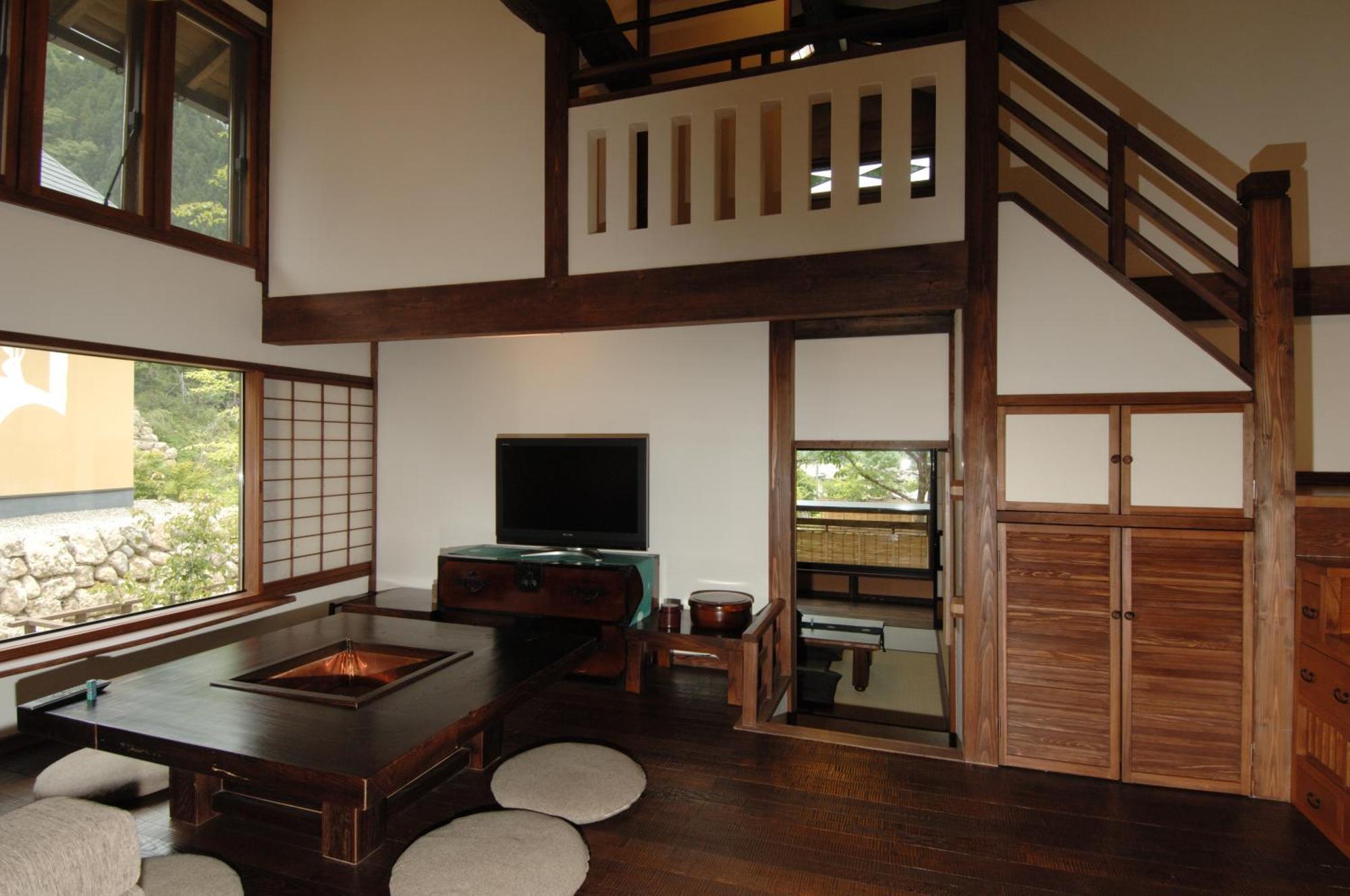 Katsuragi No Sato Hotell Takayama  Rum bild